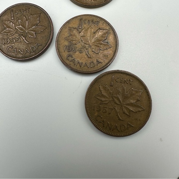 1950s Canadian Penny Set – 8 Coins – George VI to Early Elizabeth II – Vintage - Picture 10 of 11